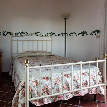 Agriturismo Il Belvedere Country Houses Massa Marittima Szoba fotó