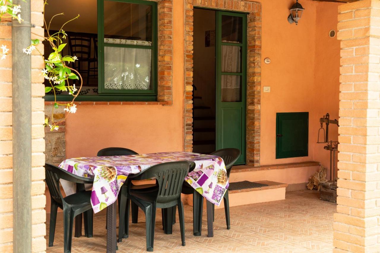 Agriturismo Il Belvedere Country Houses Massa Marittima Kültér fotó