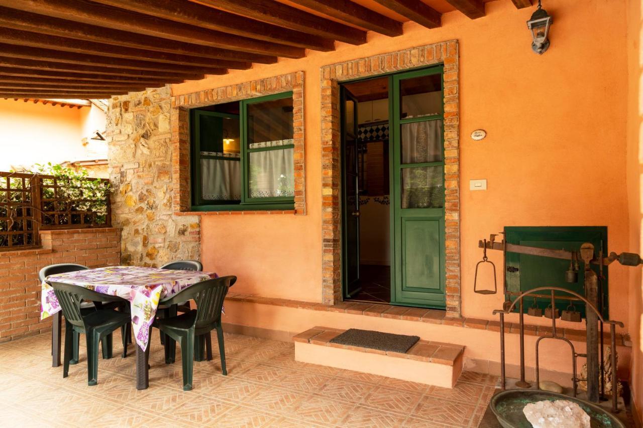 Agriturismo Il Belvedere Country Houses Massa Marittima Kültér fotó