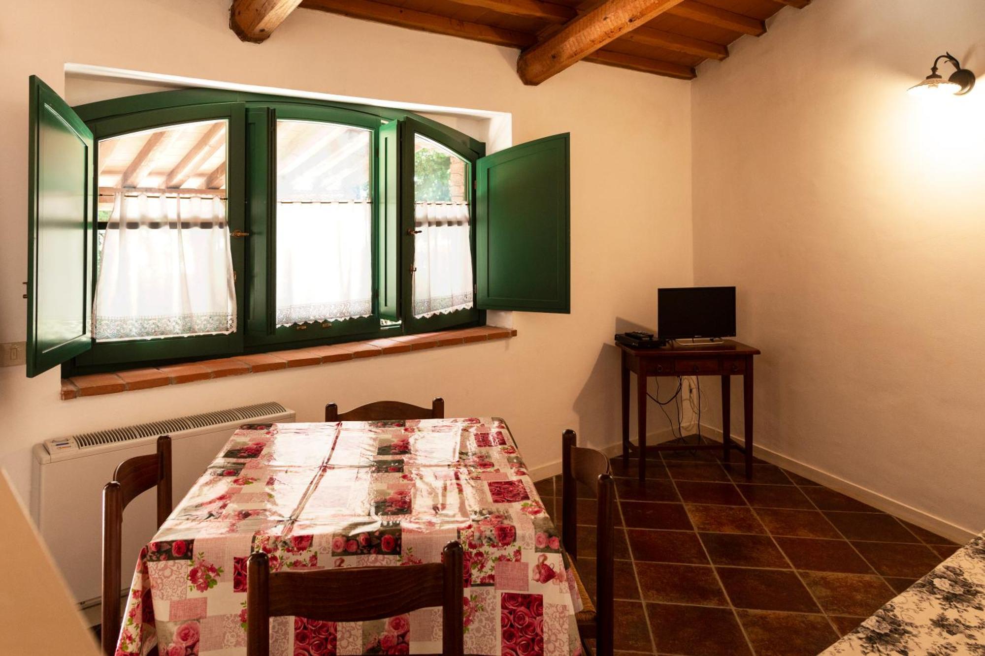 Agriturismo Il Belvedere Country Houses Massa Marittima Szoba fotó